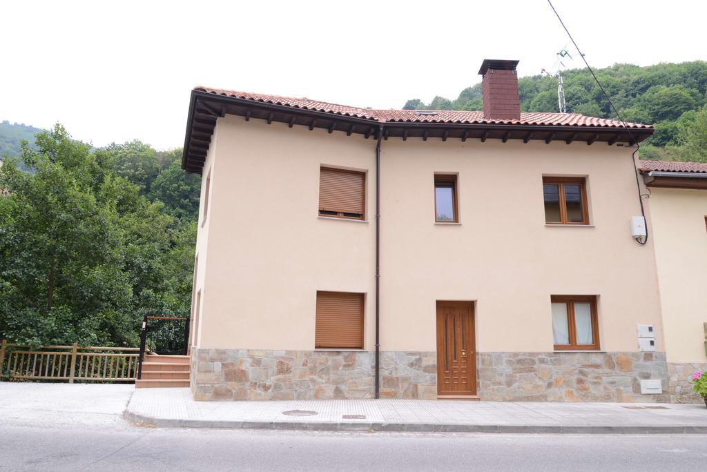 Apartamentos El Rincon De Limes Cangas De Narcea Phòng bức ảnh