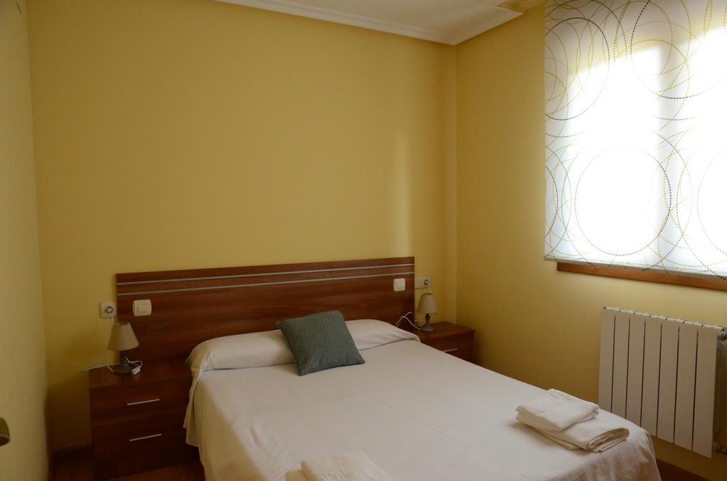 Apartamentos El Rincon De Limes Cangas De Narcea Phòng bức ảnh